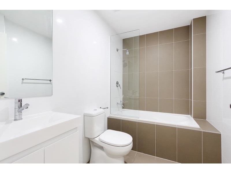 8-12 Linden Street, Toongabbie NSW 2146